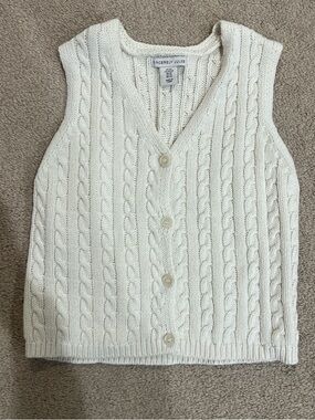 Sincerly Jules Cream Cable Knit V‑Neck Button Front Sweater Vest